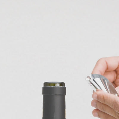 DROPSAVER® Wine Pourer – Mix & Match, drip-free & customizable